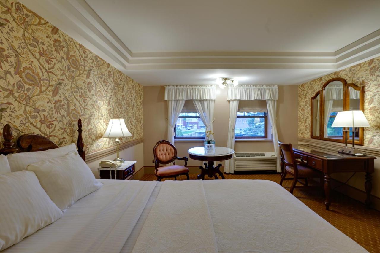 The Clarkson Inn Potsdam Dış mekan fotoğraf